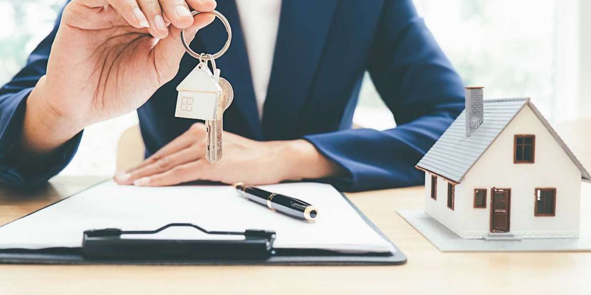 How to Stage a Small Apartment for Sale in 2025