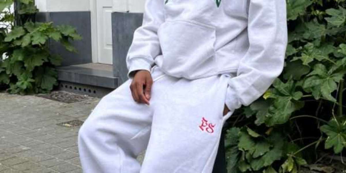 Top Reasons Fashion Enthusiasts Love Pepe Studio Clothing
