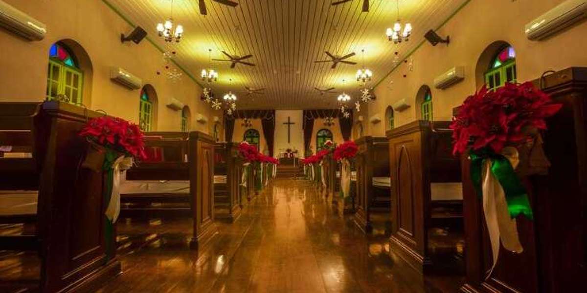 How to Choose Affordable Yet Stunning Church Decorations for Wedding