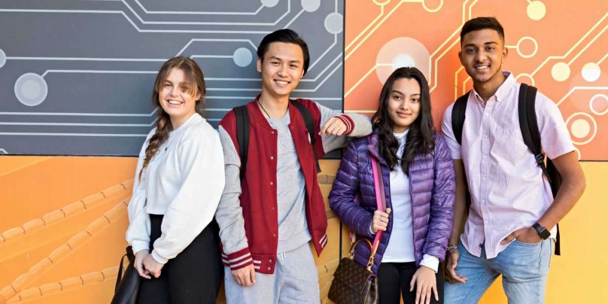Schools for International Students at Curtin University