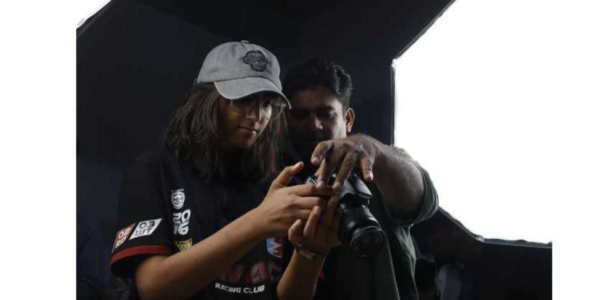 How IIP Academy Prepares You for a Global Photograph Caree