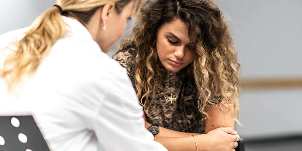 How Partial Hospitalization Programs (PHP) Bridge the Gap Between Outpatient and Inpatient Care