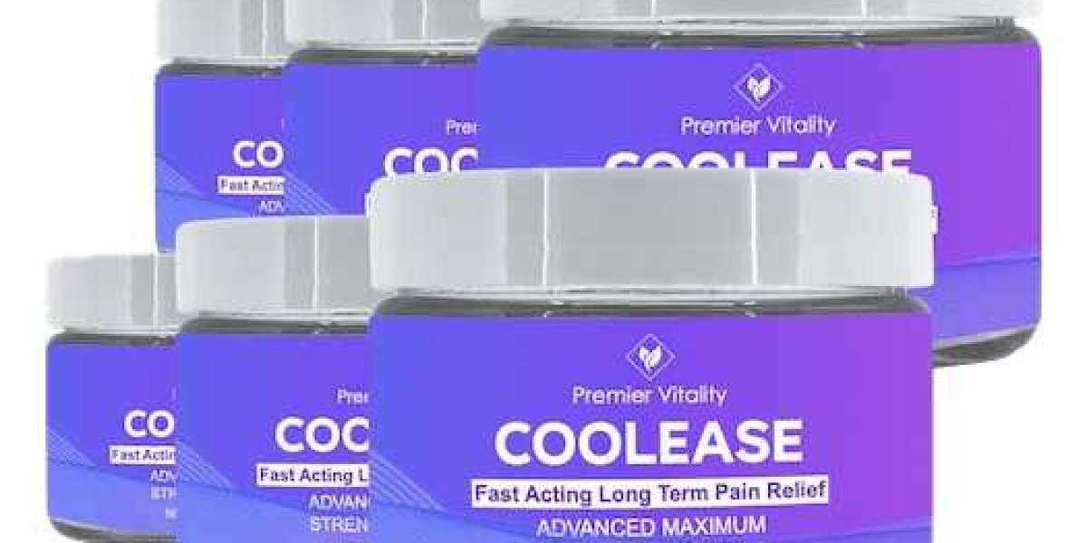 How does CoolEase relieve pain?