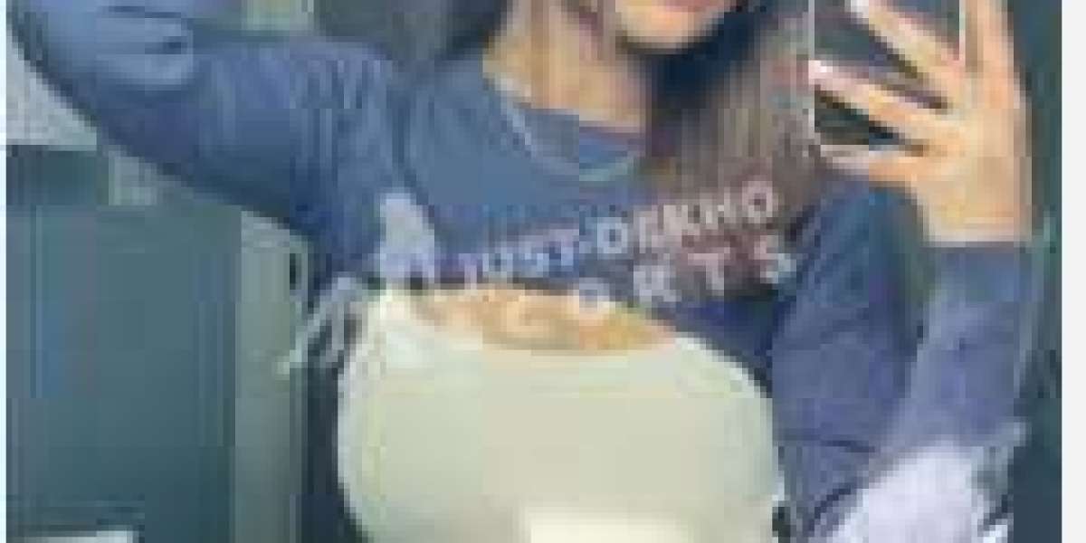 Premium Escort Service in Gurgaon – Just Dekho 24/7 Available