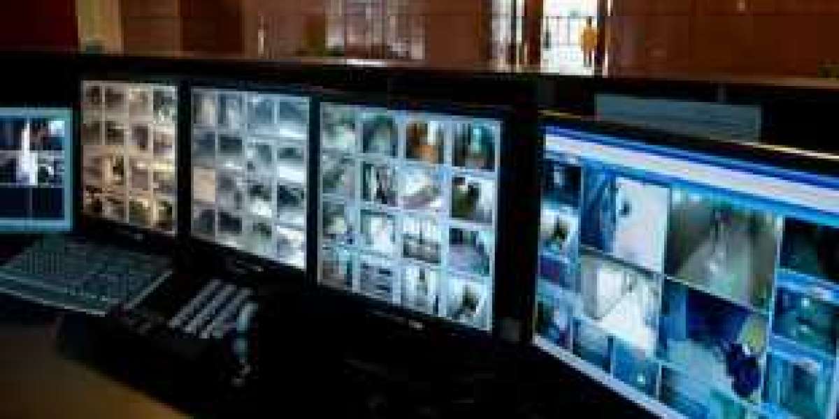 Remote Site Monitoring and On-Site Security Guards in Oakland: Enhancing Safety and Efficiency
