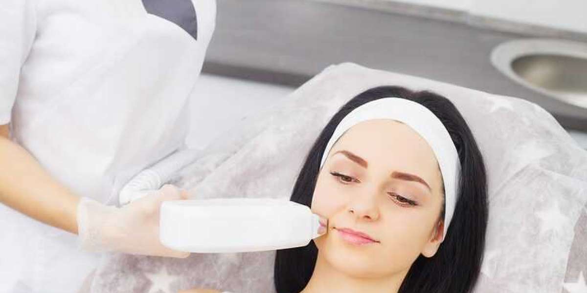 The Secret to Flawless Skin: Advanced Whitening Treatments in Islamabad