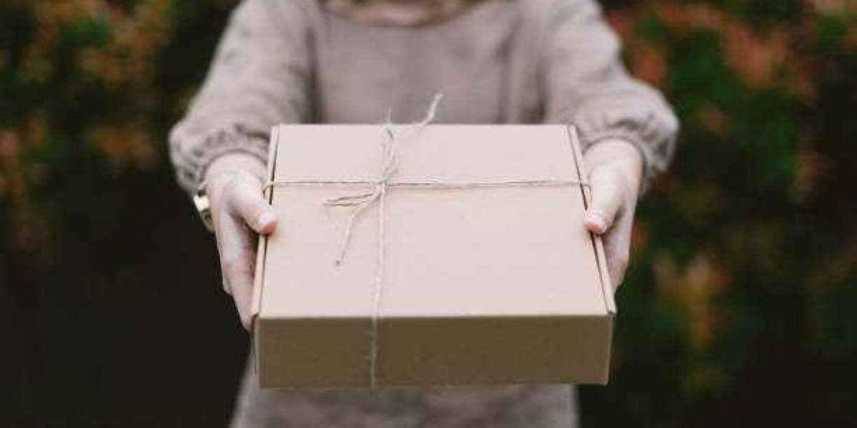 Thoughtful Gift Ideas to Surprise Your Family Back Home in Pakistan