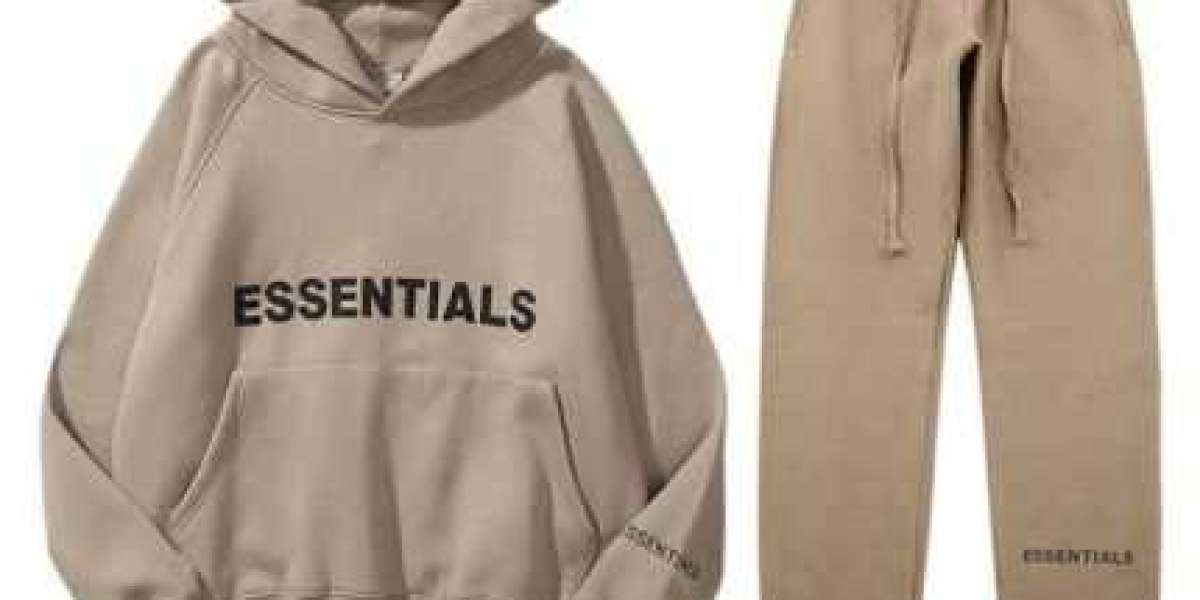 Redefine Streetwear Cool with the Classic Essentials Hoodie Look