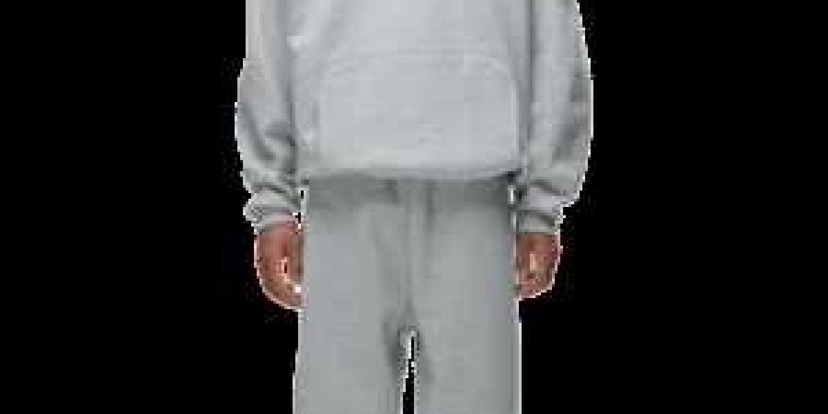 6pm Tracksuit | Germany Clothing Store | Innovative Styles