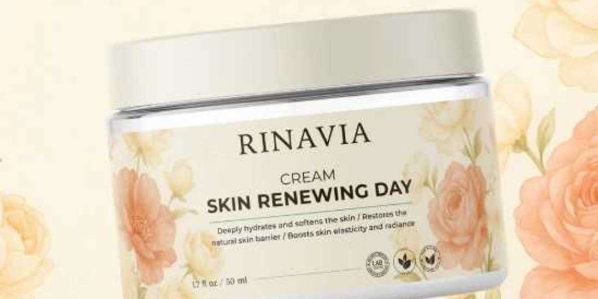 How does Rinavia help renew the skin?