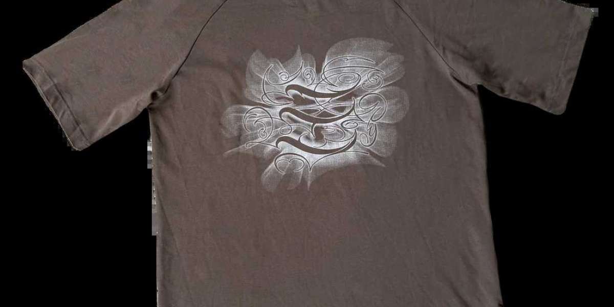 Kroen Clothing: A Comprehensive Look at Style, Quality, and Streetwear Culture