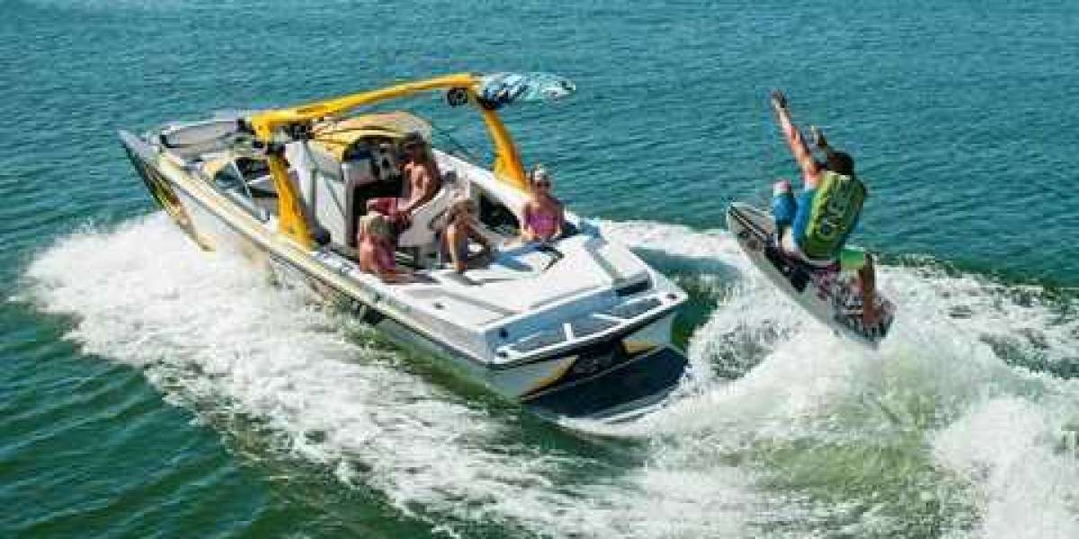 Navigating the Waves: The Ultimate Guide to Safe and Reliable Boat Transport