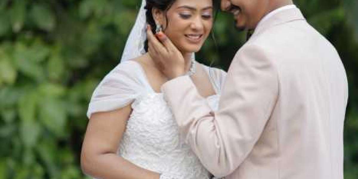 Effortless Elegance: Balancing Comfort and Style onYour Wedding Day