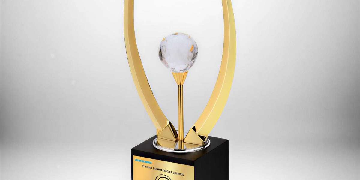 Best Metal Trophies Manufacturers for Custom Awards