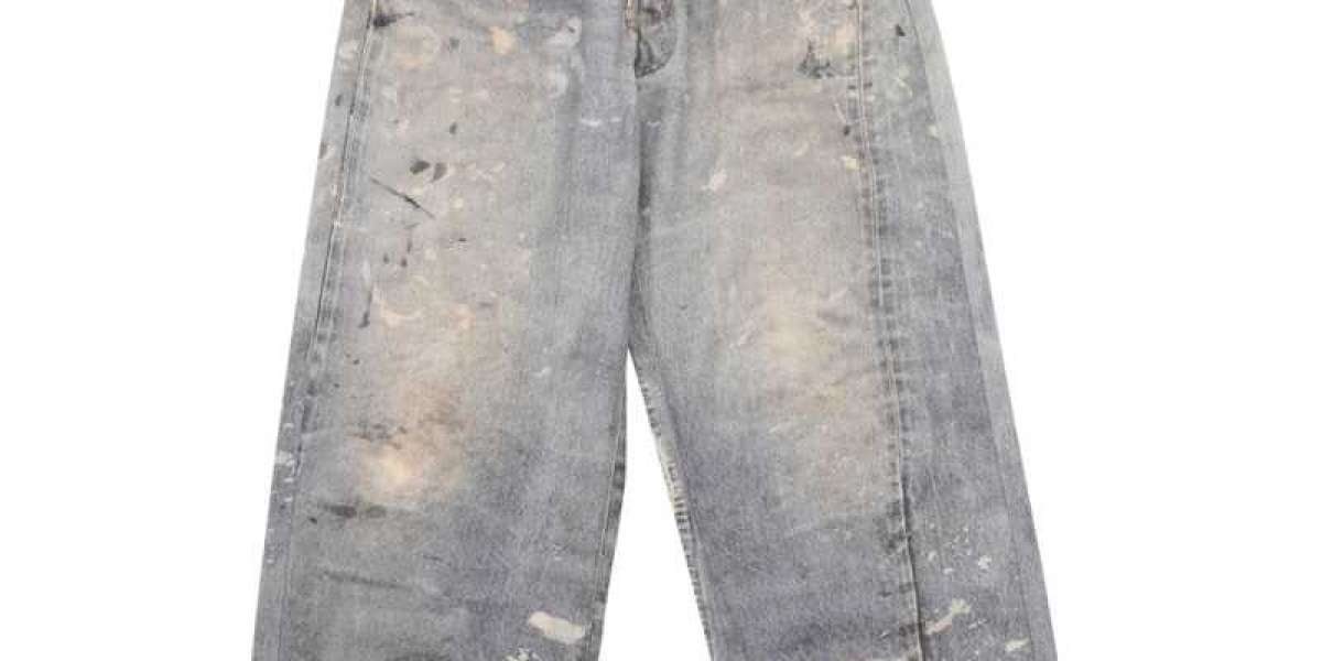 balenciaga 巴黎世家衣服新潮登場