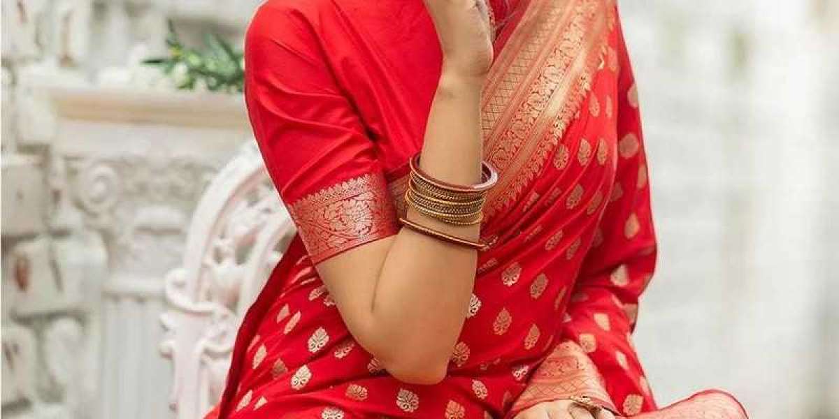 Red Kanjivaram Saree: A Symbol of Tradition, Luxury, and Timeless Beauty