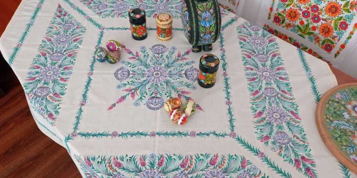 Як зв’язатися зі студією «Мальва»: сторінка контактів для творчого діалогу