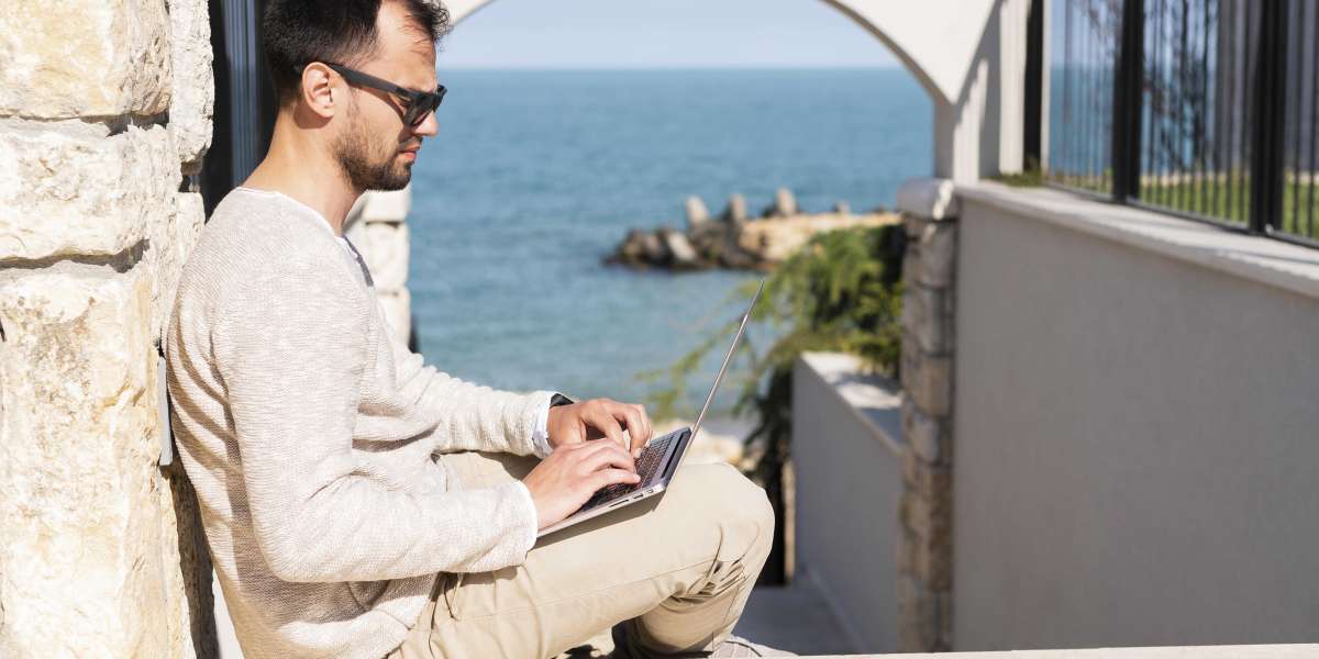 Digital Nomad Visa vs. Tourist Visa