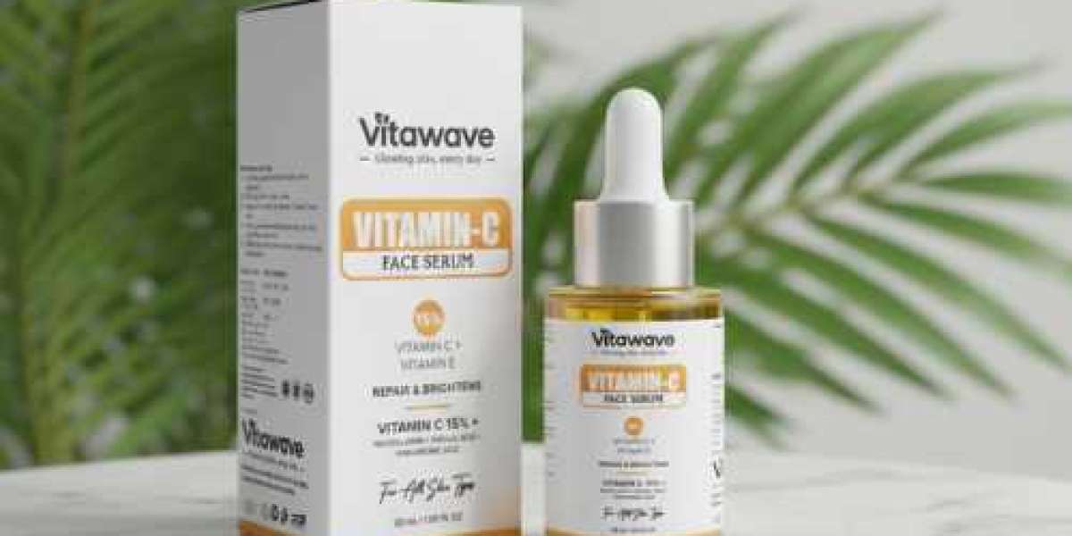 How Vitamin C Serum Keeps Your Skin Bright and Protected All Day