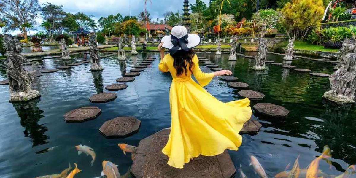 Experience Bali in 6 Days: From Traditional Villages to Seaside Views