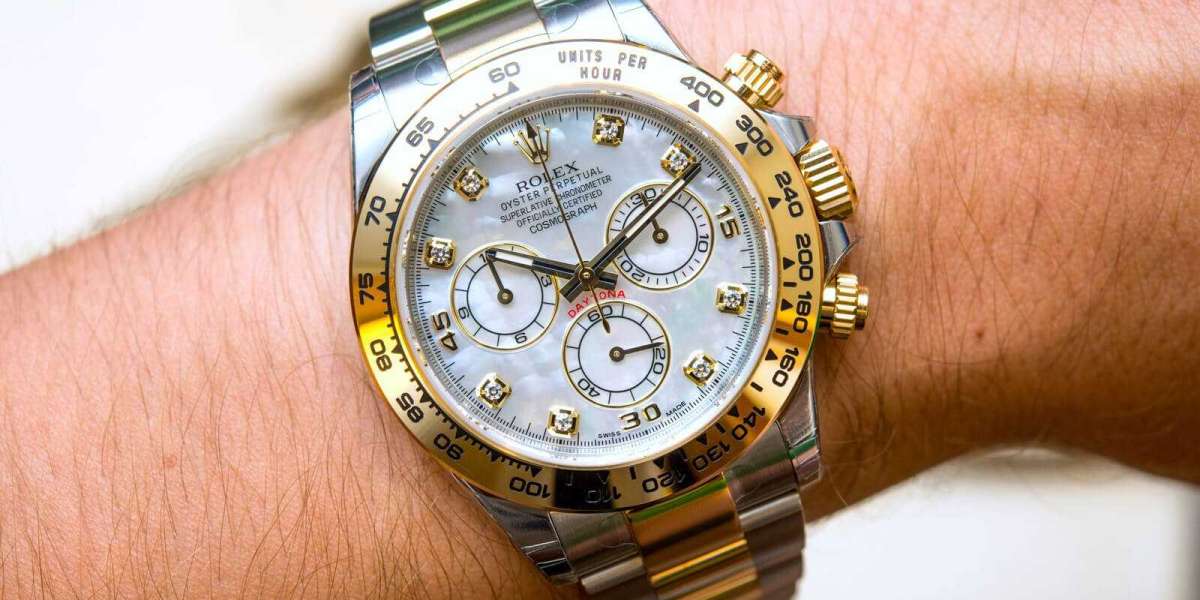Rolex Cosmograph Daytona 40 Ref. 116503: The Quiet Authority of Steel and Gold