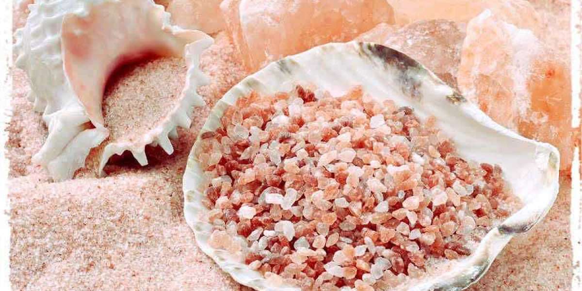 Himalayan Salt: Natural Benefits, Uses, and Why Unique Mineral is Trusted