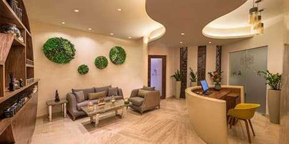 Hotel in Palm Jumeirah for Complete Wellness and Dining