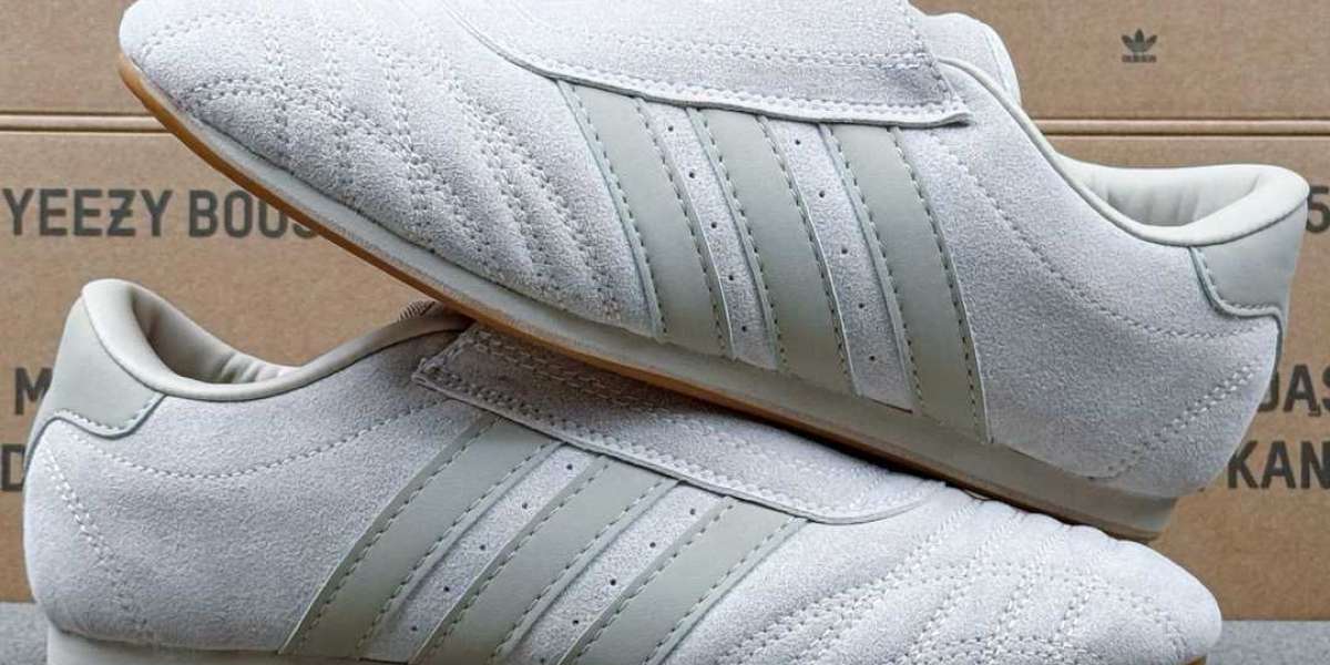 ADIDAS Predator Freestyle รองเท้าฟุตซอลเด็ก พลังเกมรุก