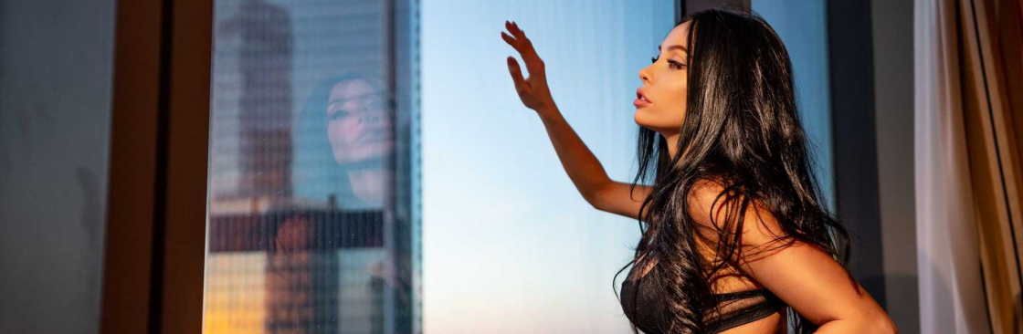 Tottaa Escort Cover Image