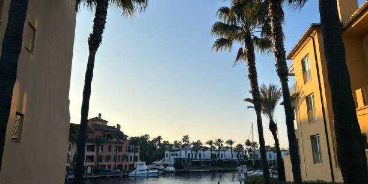 Designing for the View: Modern Coastal Interiors