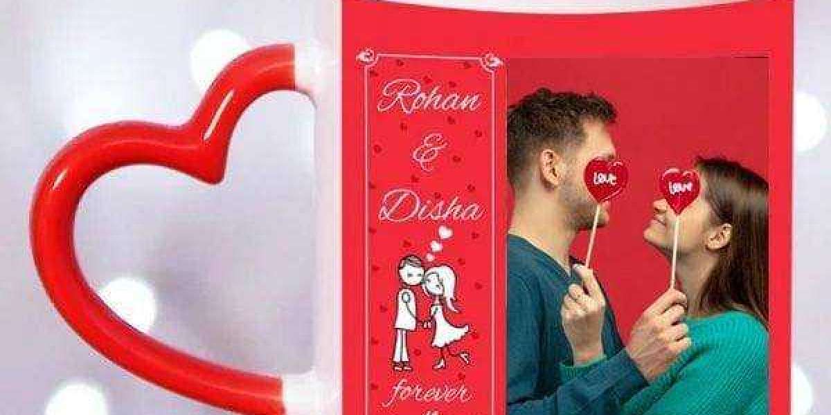 Anniversary Gifts Online | Send Anniversary Gifts Online to India Easily