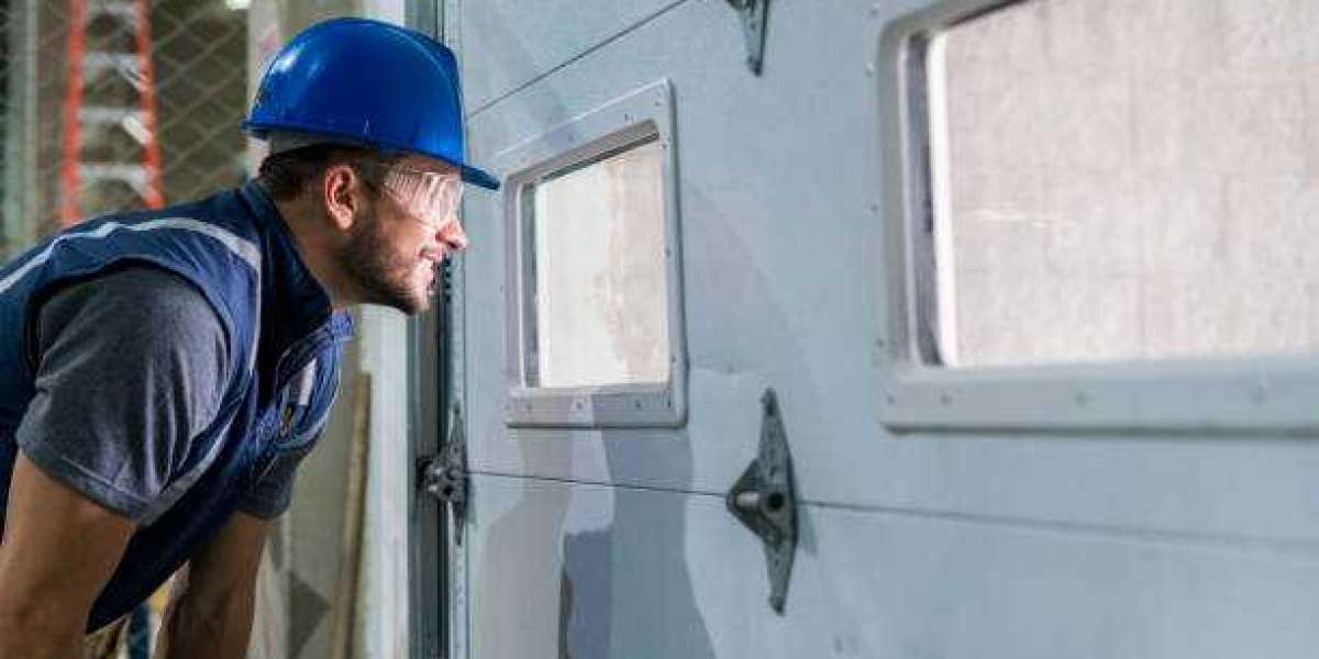 How to Find Reliable Garage Door Repair Near Me in the Houston Area