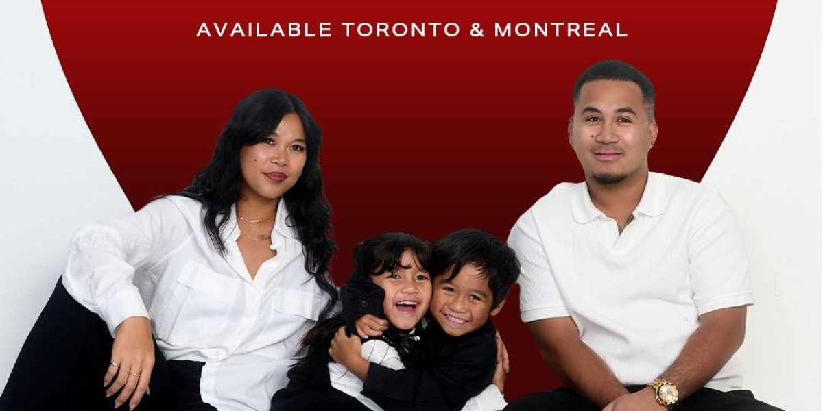 Why Book a Family Photoshoot or Photobooth in Toronto & Montreal? Your Complete Guide