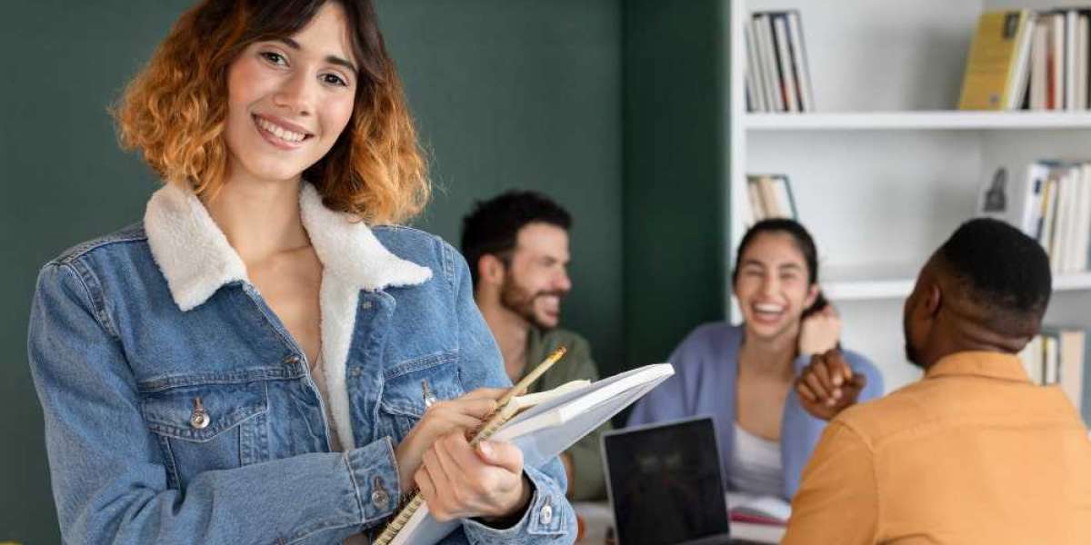 How to Nurture Leads in Education Using a Superintendent Email List?