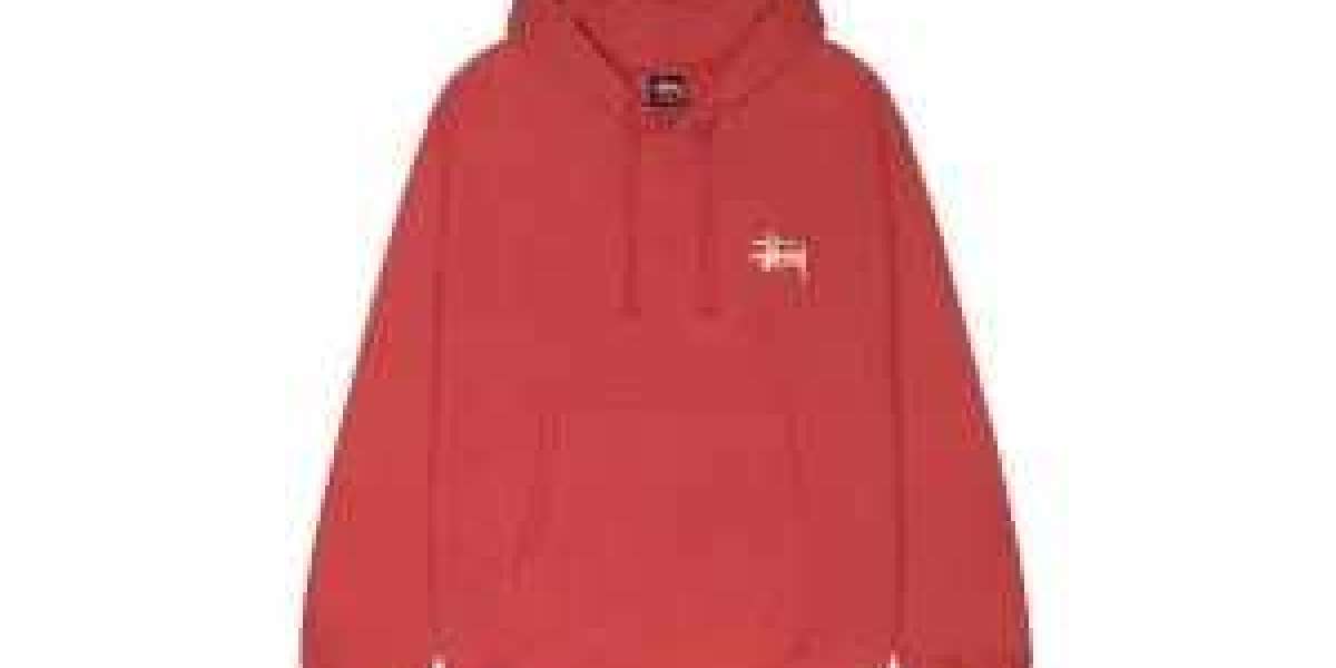 Stüssy: Street Energy in Every Stitch