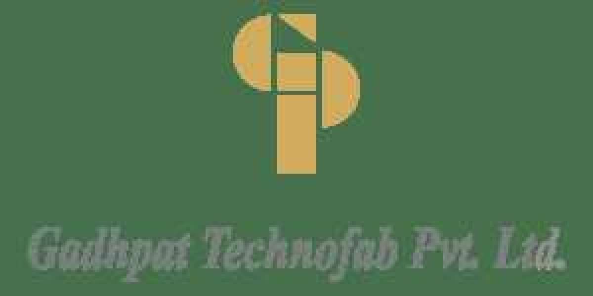 Role of a Solar Ground Mount Structure Manufacturer in Solar Plant Success