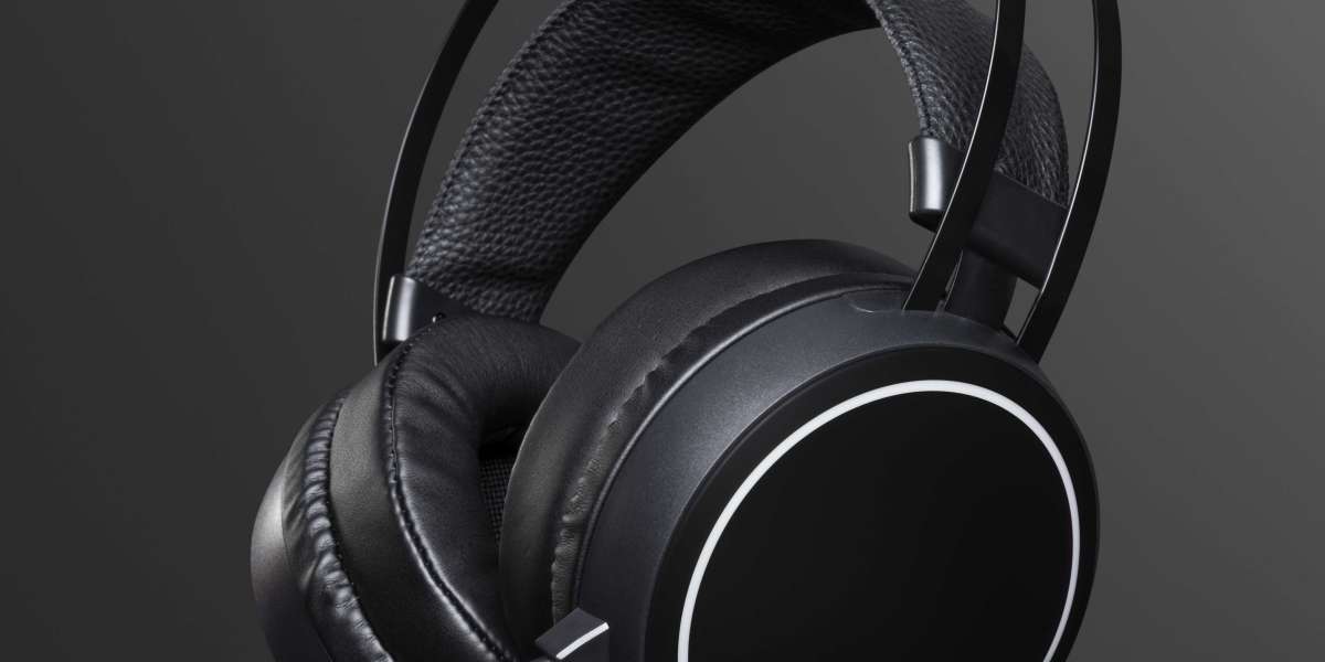 Arctis Nova 7 vs Other Wireless Headsets: Which One Is Better?