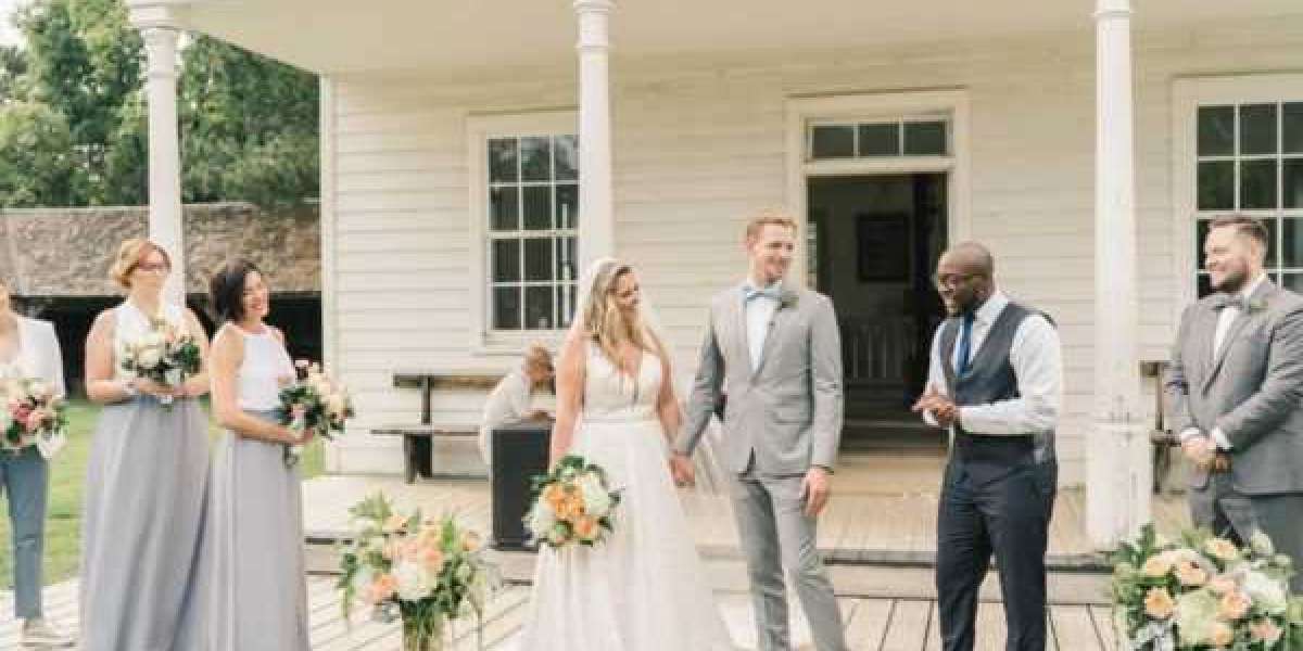 Civil Marriage Officiant Toronto for Simple and Legal Wedding Ceremonies