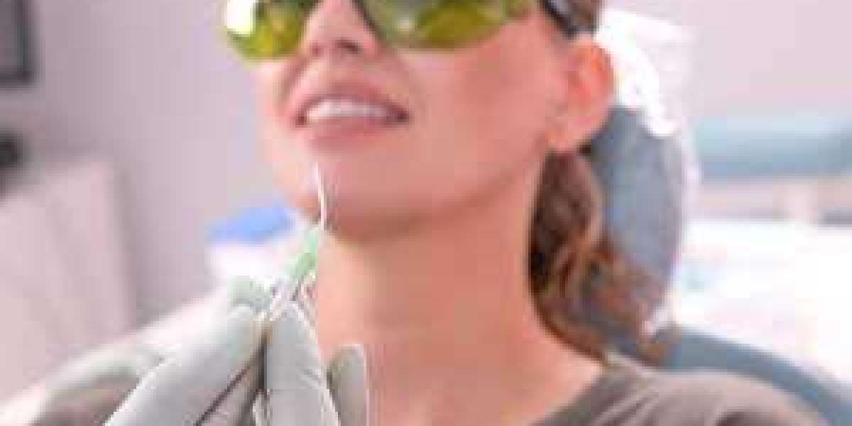 What Should You Learn about Veneers Dentist in Bahrain and Their Treatment Solutions?