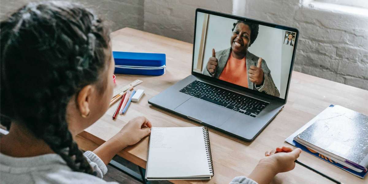 Physics and Maths Tutor for Strong Academic Foundations