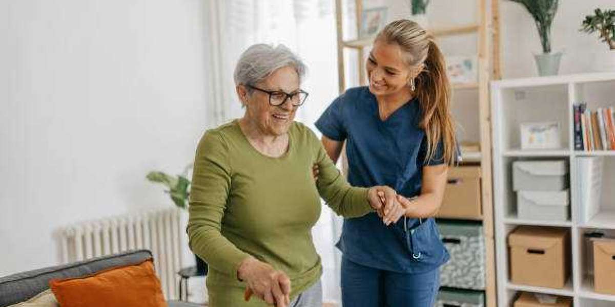 How Boca Raton Home Care Improves Safety and Independence for Seniors