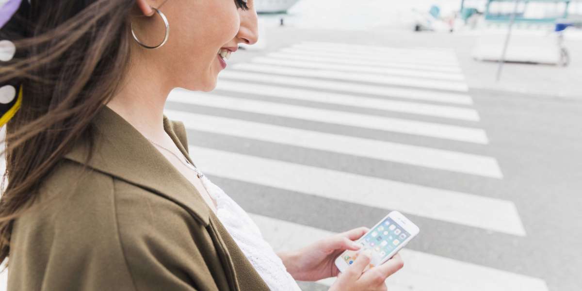 Senior Support: Free Government Phone California for Older Adults