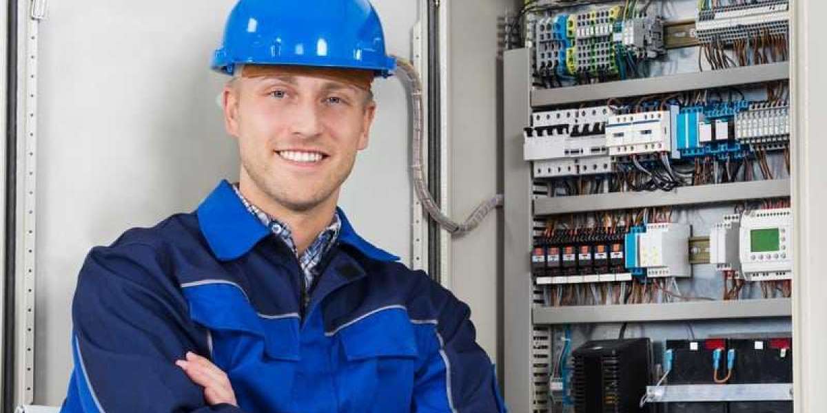 Professional Emergency Electrician in Luton Experts