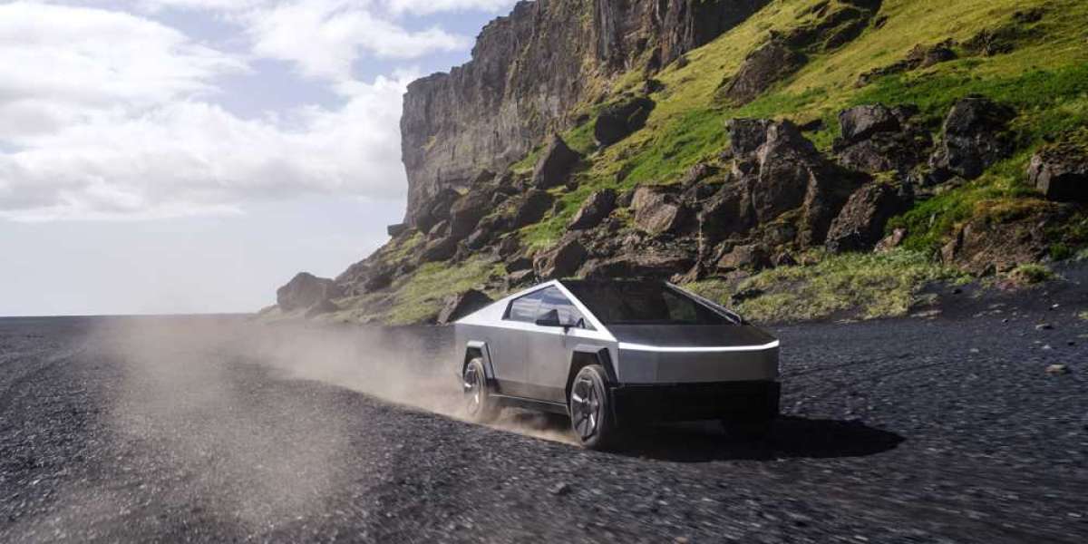 Small Pencil Pouch: Compact Storage Guide for 2026