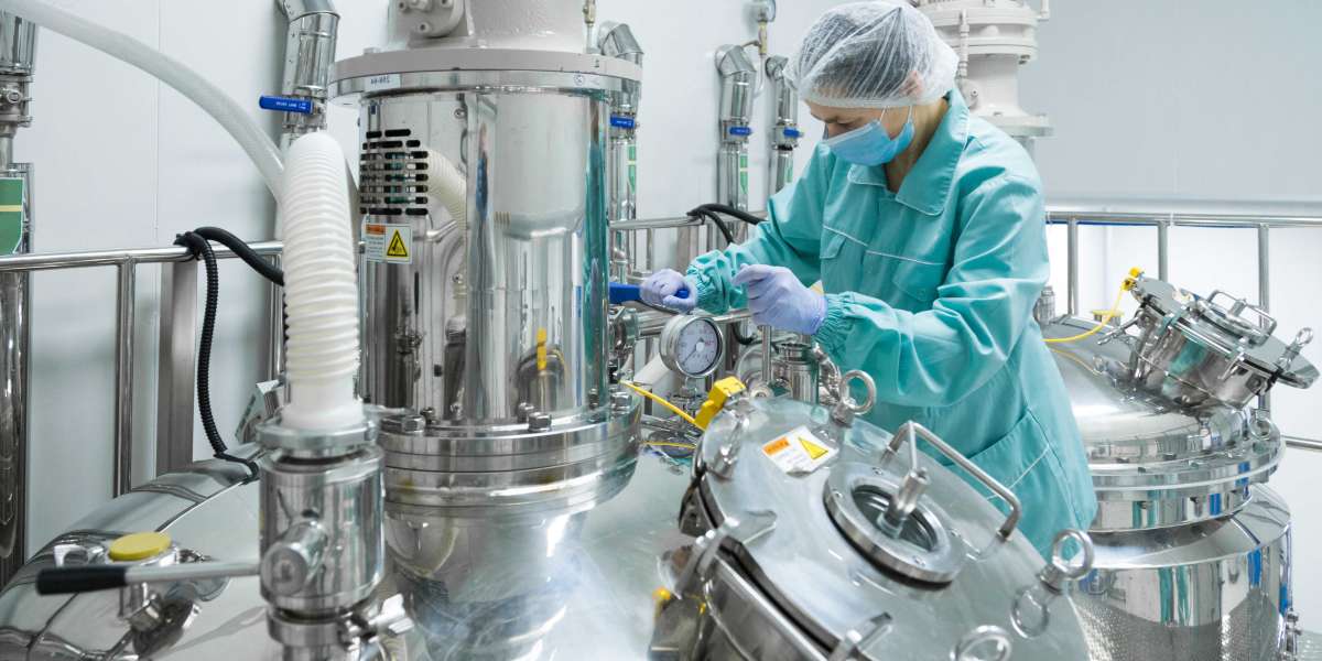 Why So Many Brands Choose to Outsource Pharma Contract Manufacturing Services