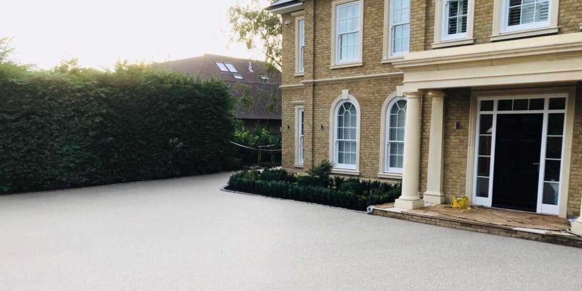 Quality Resin Bound Surfacing in Beaconsfield | Driveways, Paths & Patios