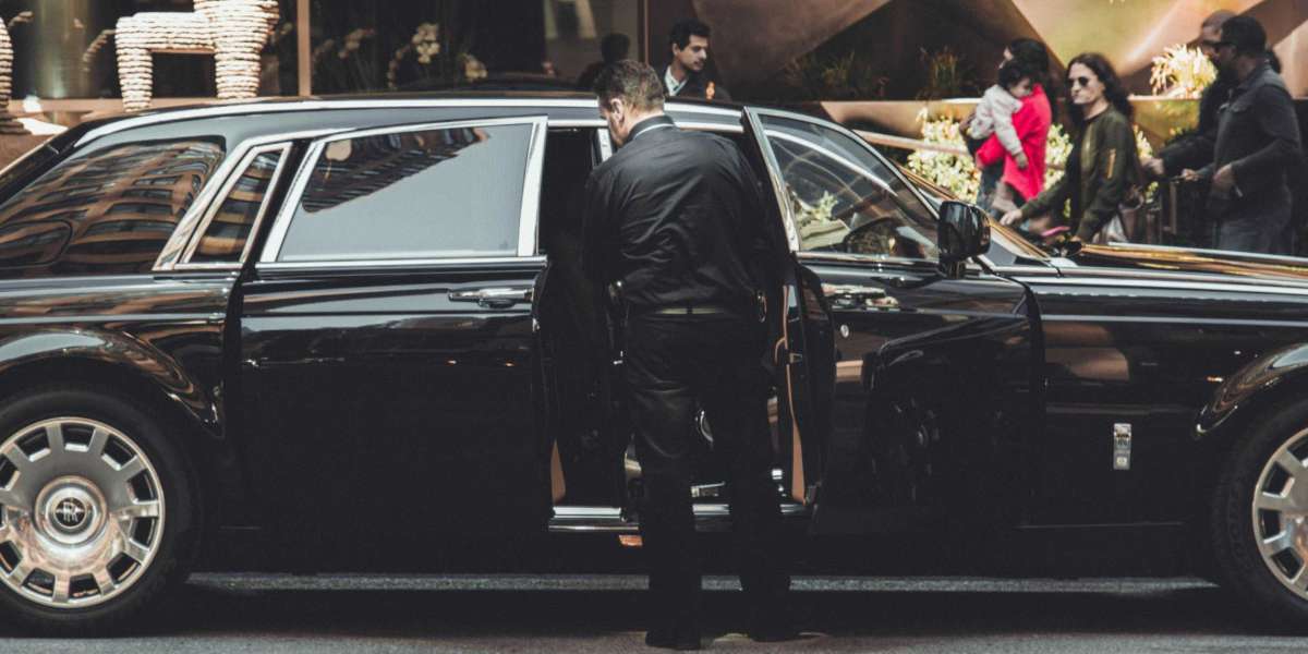 Newark Airport to Manhattan Limo Service - Luxury City Transfers