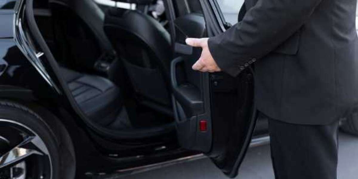 LuxTran Drives Growth with Premium Chauffeur Services and Expanding Fleet