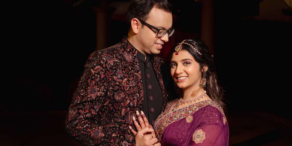Real Smiles, Reel Stories – The Heart of Candid Wedding Photography
