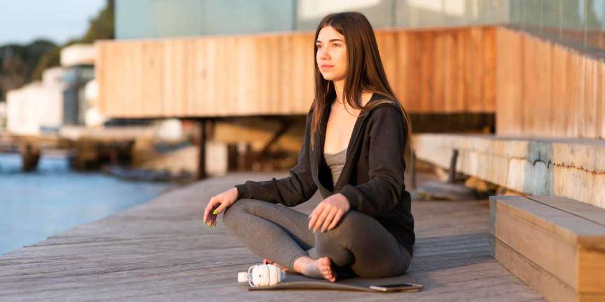 Quality Yoga Pants Women: Performance Guide | Wave Zone Swim